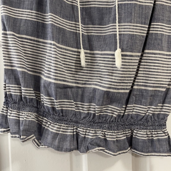 Loft Top - Picture 3 of 3